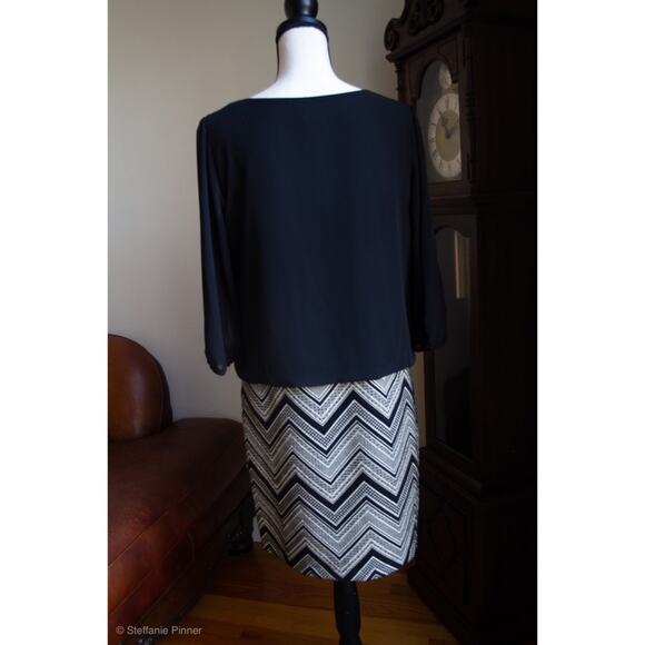 I.N. Studio sheer sleeve mini dress - Picture 3 of 8